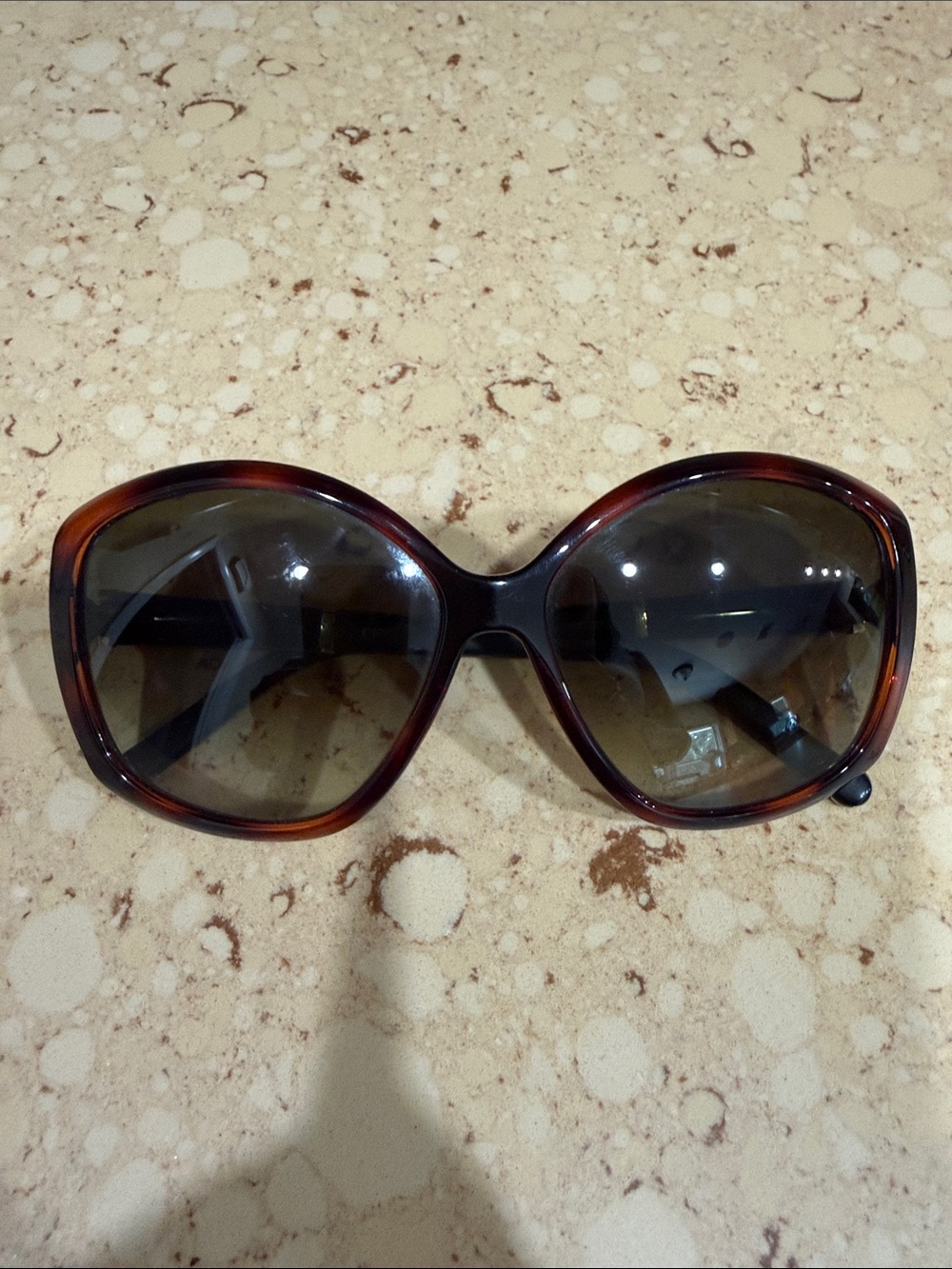 Chloe Oversized Tortoiseshell Sunglasses with Brown Gradient Lenses